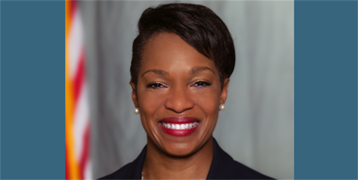 Mayor Rochelle Robinson